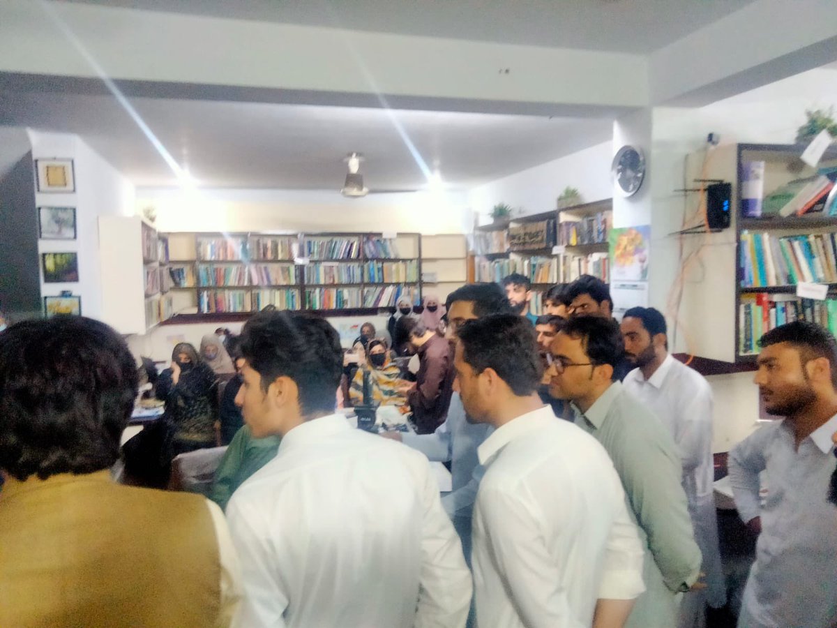 DrLalKhanKakar's tweet photo. President National Democratic Movement Mr Mohsin Dawar said, Quetta lawyers martyrdom is an Intellectual genocide,during his visit to #Shuhda8thAugustLibrary Quetta , He further said we will make high level institutes in honour of our lawyers! @mjdawar @a_siab https://t.co/w2uGjYS5uc