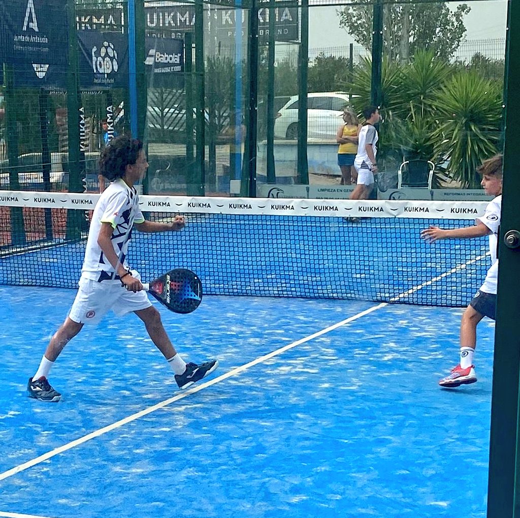 Termina la jornada de hoy del TyC 3 del Circuito de Menores en #Jaén.

Mikel, Valeria, Paula, Dani, León, Pablo y Lorena estarán en la gran final de mañana domingo. ¡La emoción está asegurada! 

Ahora, a descansar, y mañana... ¡Más y mejor! 💪