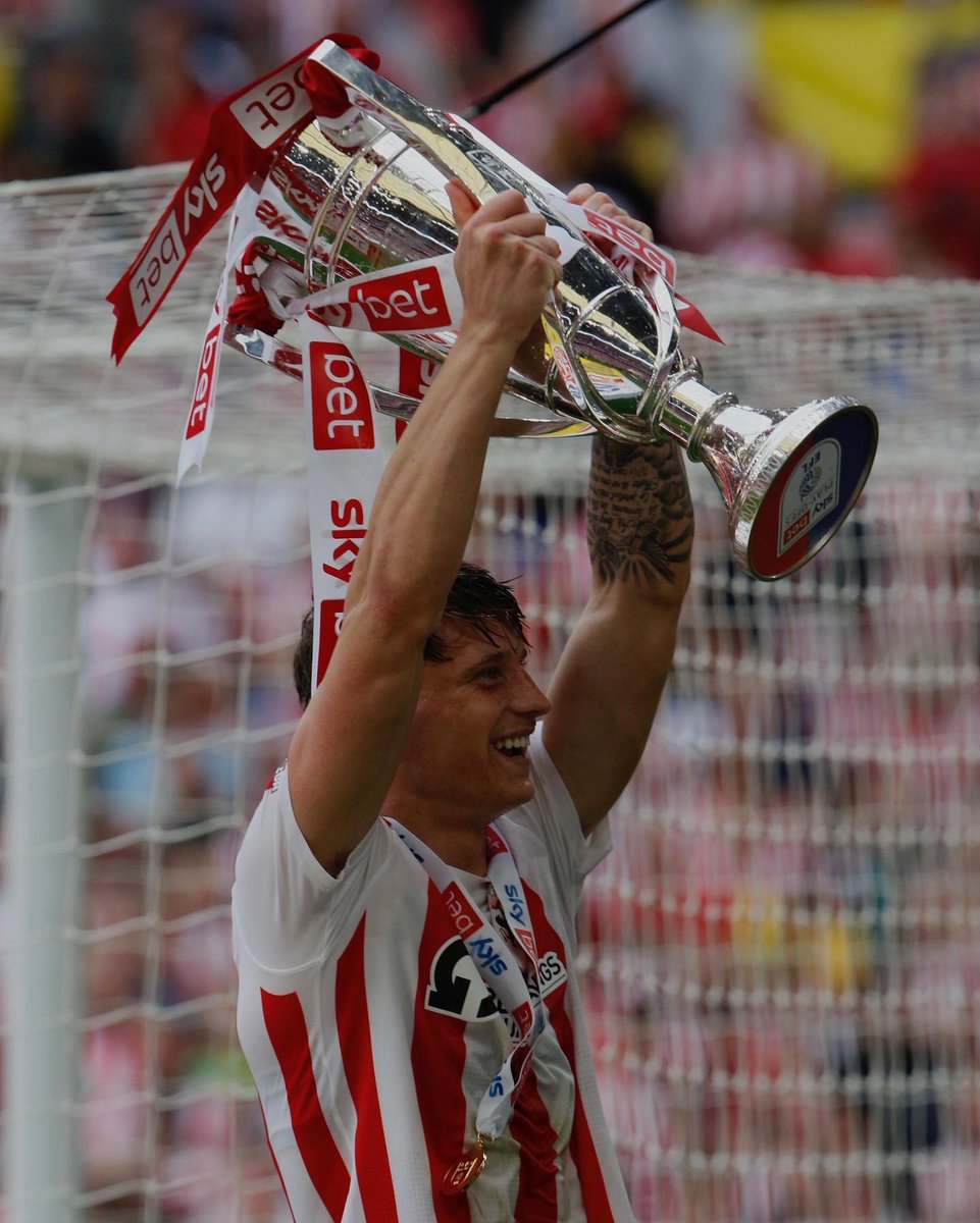 Dennis Cirkin tweet media