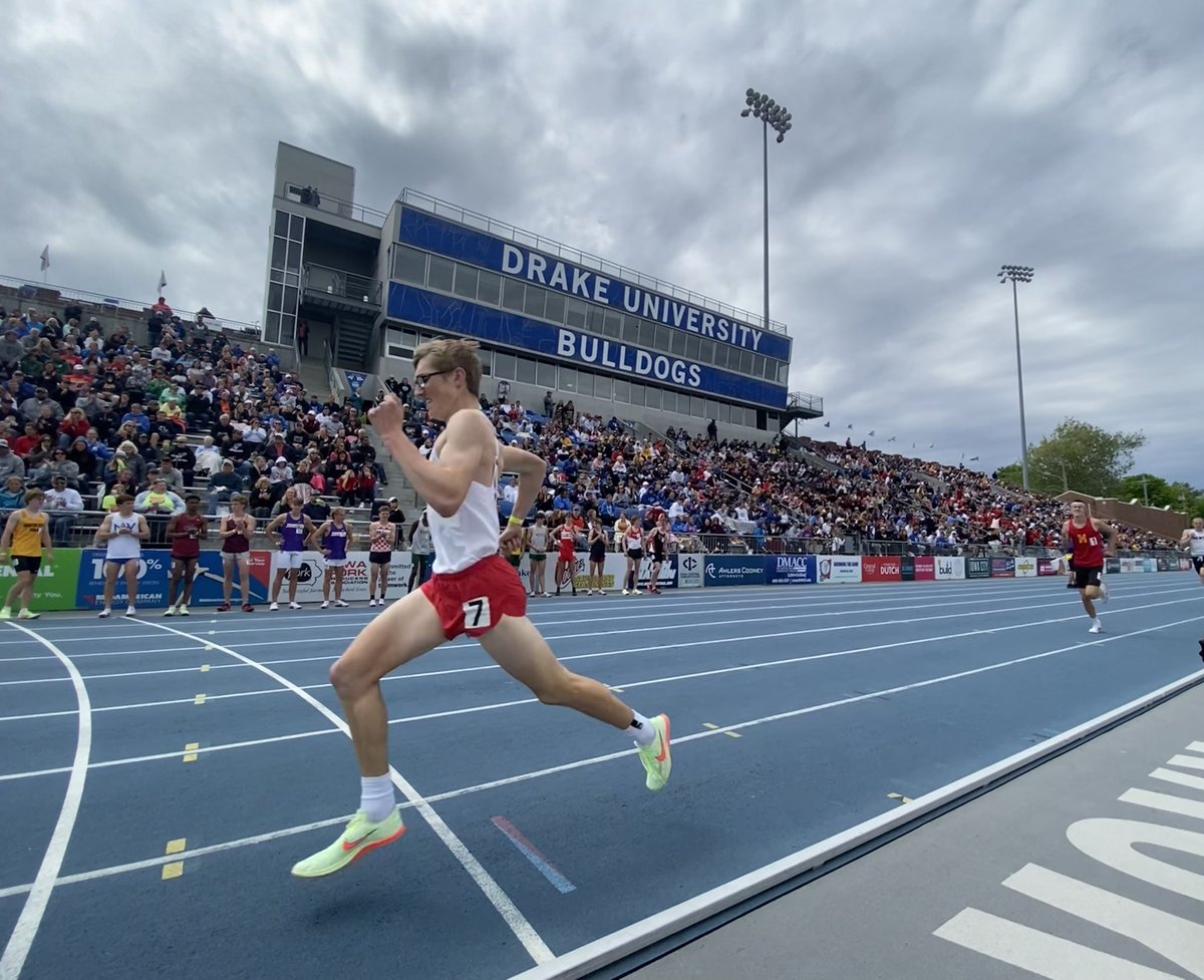 Ramsey does it again‼️ After winning the 3200m and the 800m, the future Drake Bulldog claims the 3A 1600m state title as well, crossing the finish line in 4:15.24🏃‍♂️