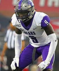TouchdownBatman's tweet photo. #AGTG Boom! After a great conversation with @CoachKre I am absolutely blessed to receive an offer from the University of Central Arkansas💜 @CoachJRayburn @KyleMossakowski @CoachHoneyBear1 @coach_johnson05 @LSHS_FBRecruits @drkharp @Keith_Scott05 https://t.co/ynUR2Em4Dm