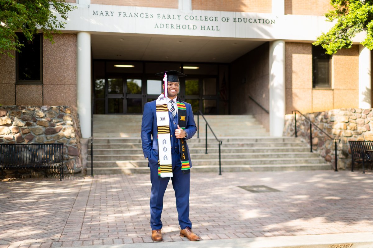 UGA_Alphas's tweet photo. Bro. Brandon Mahone is a Spring ‘20 Initiate of the Zeta Pi Chapter. Brandon graduated Cum Laude with a degree in Exercise and Sports Science, and he will be attending Georgia State University to obtain his Doctorate of Physical Therapy. Congrats Brandon! 🤙🏿 https://t.co/1eBUlcTFEa