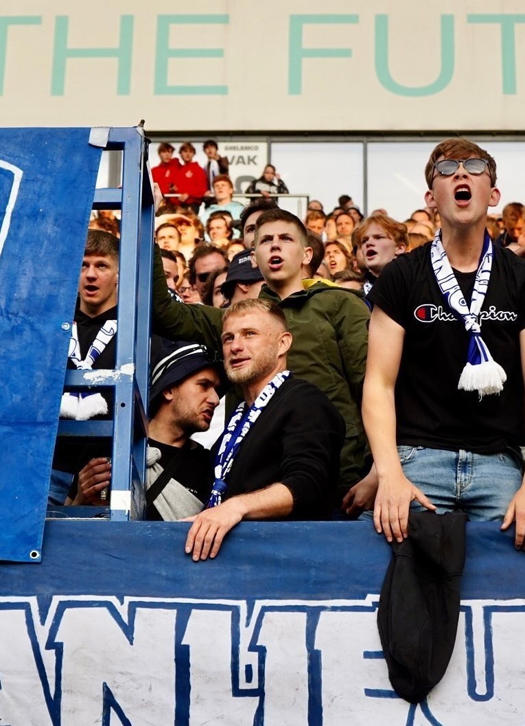 BelgianSports's tweet photo. Ik ga deze man missen bij @KAAGent 😓 Bezus is nen buffaloo 🔵⚪️ #gntcha #kaagent #bezus https://t.co/lZe5EkAQcv