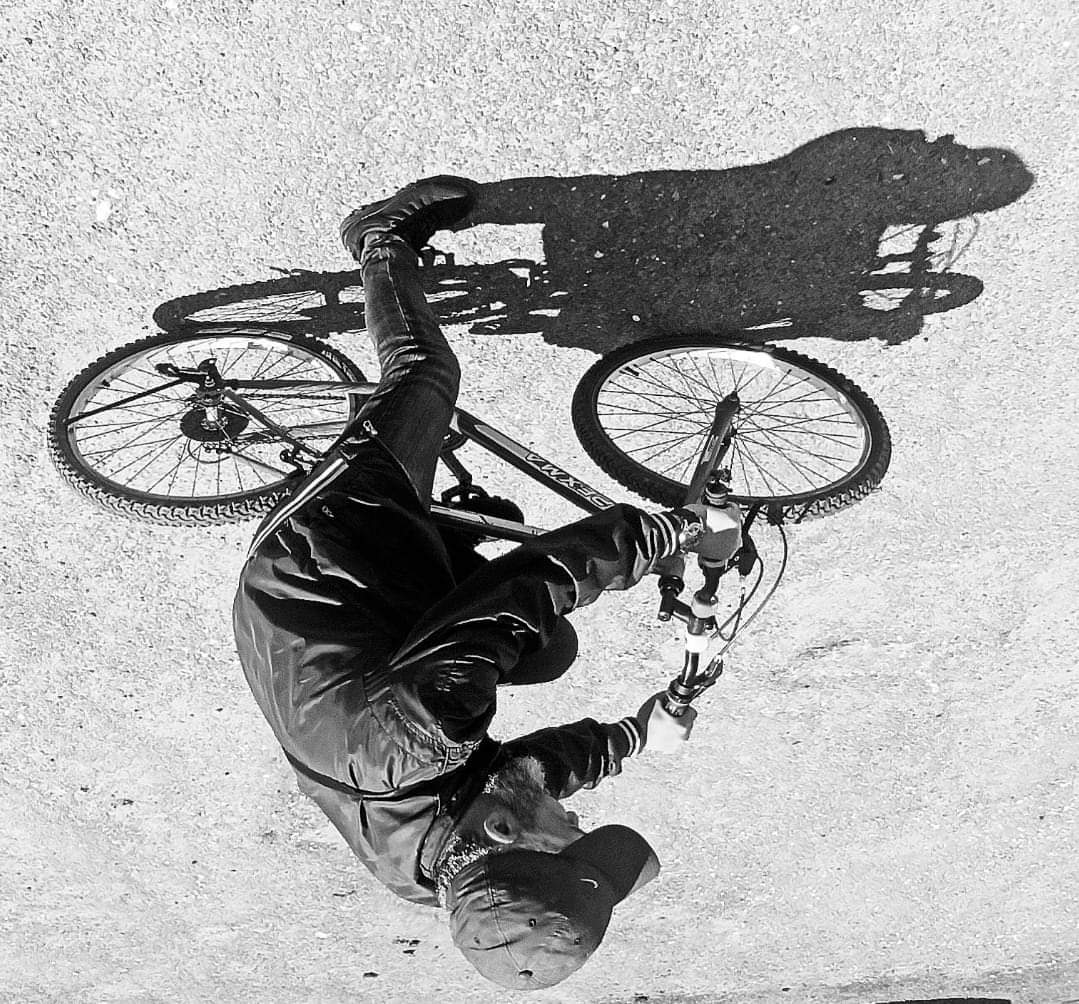 B ü r o k r a s i,
Cücelerin kullandığı dev yetkidir...