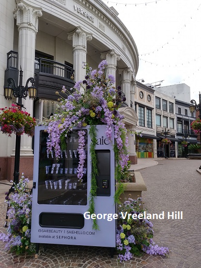 georgevhill's tweet photo. Two Rodeo Drive in Beverly Hills, California.
Photo by, George Vreeland Hill
#TwoRodeoDrive #GeorgeVreelandHill https://t.co/0qRnX9nGQh