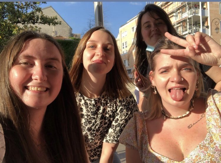 annabraouz's tweet photo. Ouiiiiii ❤️
#LMSR2 ❤️
@AdelaideKane @annpirvu @itsnickslater @torrancecoombs @jspencermac @AnnaPopplewells @toby_regbo @jonnykanyon @RachieSkarsten @Meg_Follows @rose_williams_ ❤️❤️❤️❤️
@DreamitCon ♥️

@MannsManon @CassandraGilla6 @MyaLerouge ❤️ @mxlleeblanche @asof_lovakane ❤️ https://t.co/g5wDvS8xJy