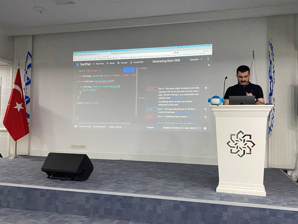 Flutter_Turkiye's tweet image. Ankara Workshop etkinliği harika geçti 🎉🔥🚀💫! 

Flutter hakkında konuşup, beraber kod yazmak çok keyifliydi. @kadriyemct, @fthdmirrr, @mikailkse0 ve katılan herkese çok teşekkür ederiz. 💙💙💙

#flutter #flutterworkshop #flutterturkiye