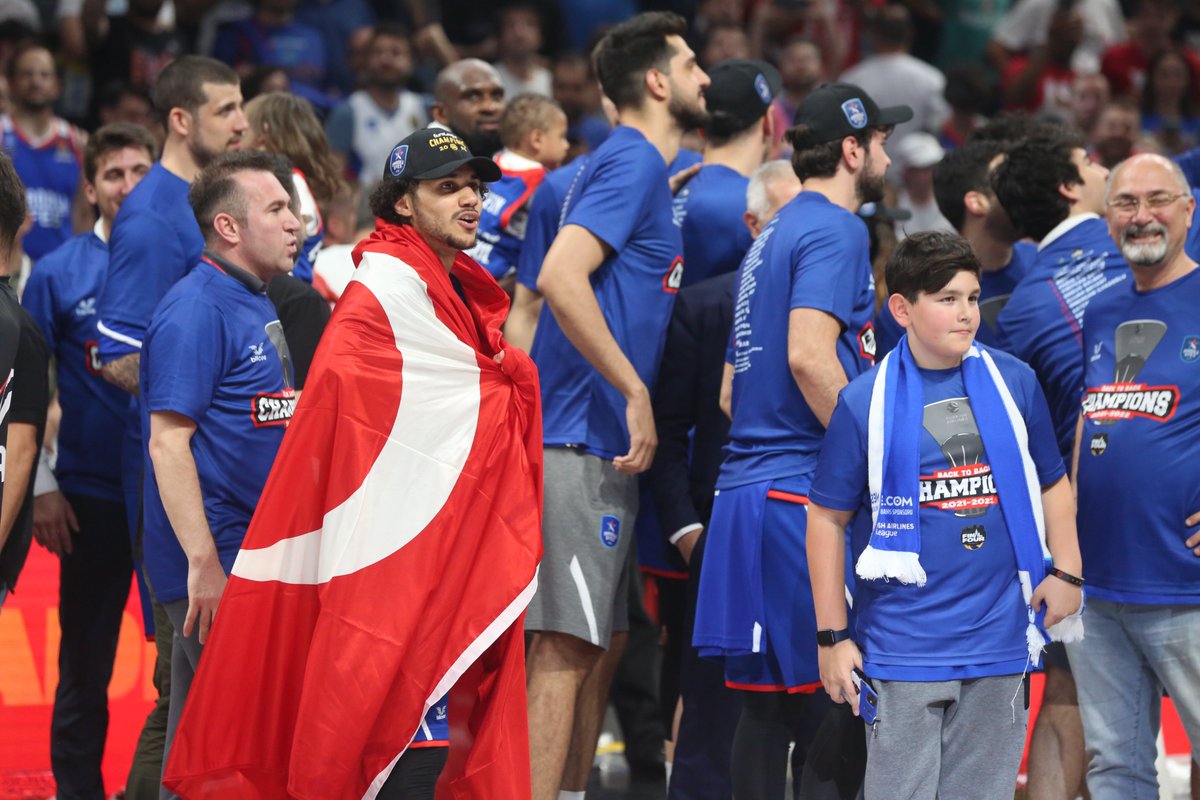 Shane Larkin, bizden biri 🇹🇷🇹🇷🇹🇷