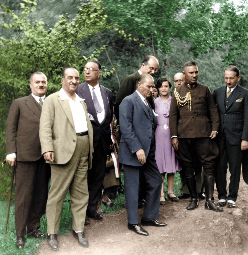 Türklük , Benim en derin güven kaynağım … En övünç dayanağımdır .. 🇹🇷🇹🇷🇹🇷 Mustafa Kemal Atatürk 💙