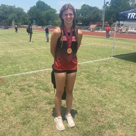RosehillCS's tweet photo. Congratulations to our UNSTOPPABLE Mercy Freeman who just placed THIRD in triple jump at the TTFCA Meet of Champions! She jumped a PR and NEW SCHOOL RECORD of 38β2β. @TTFCA
#rosehillchristian #ttfca #privateschool #thirdinstate https://t.co/05uK5GXTov