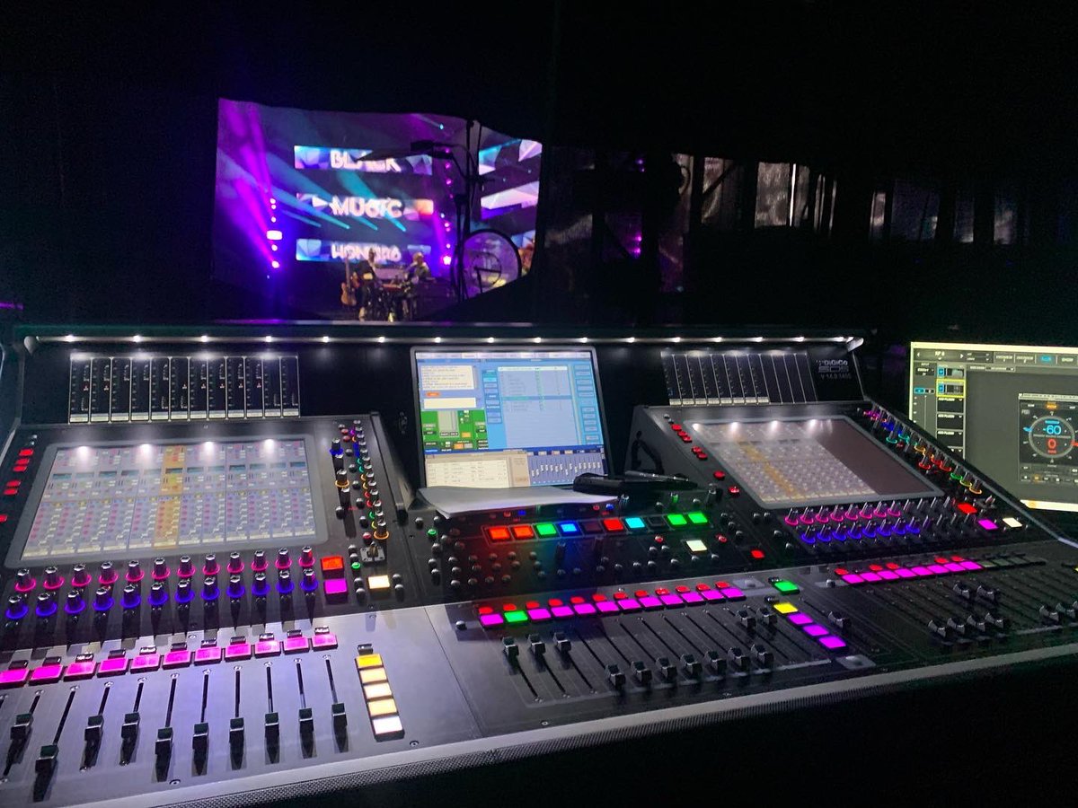 HeyTwon's tweet image. Confession: I listen to 20 mins before I rock out a show. For me to push a fader it’ll cost a Digico #blackaudioengineersdoexist #systemstech #a1 #digico #SD5