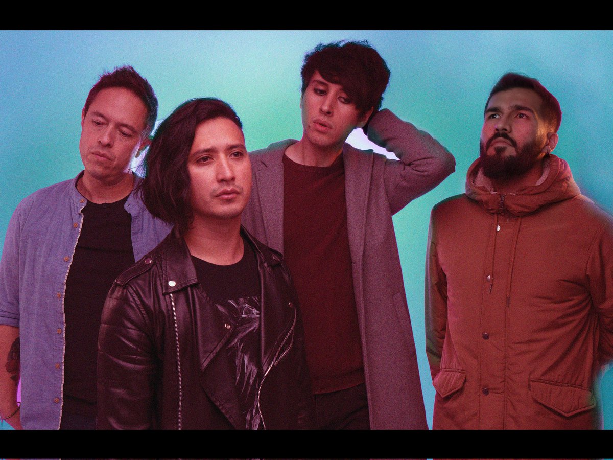 "Don't you hear my soul now moaning.
Don't you hear my soul now weeping" 🎶🎧
- 𝘾𝙝𝙞𝙢𝙚𝙧𝙖

open.spotify.com/artist/3pCLTPf…

#PetiteMonster #RockBogotano #IndieRock #Shoegaze #RockColombiano #RockColombia #Bogota  #PetitMonster