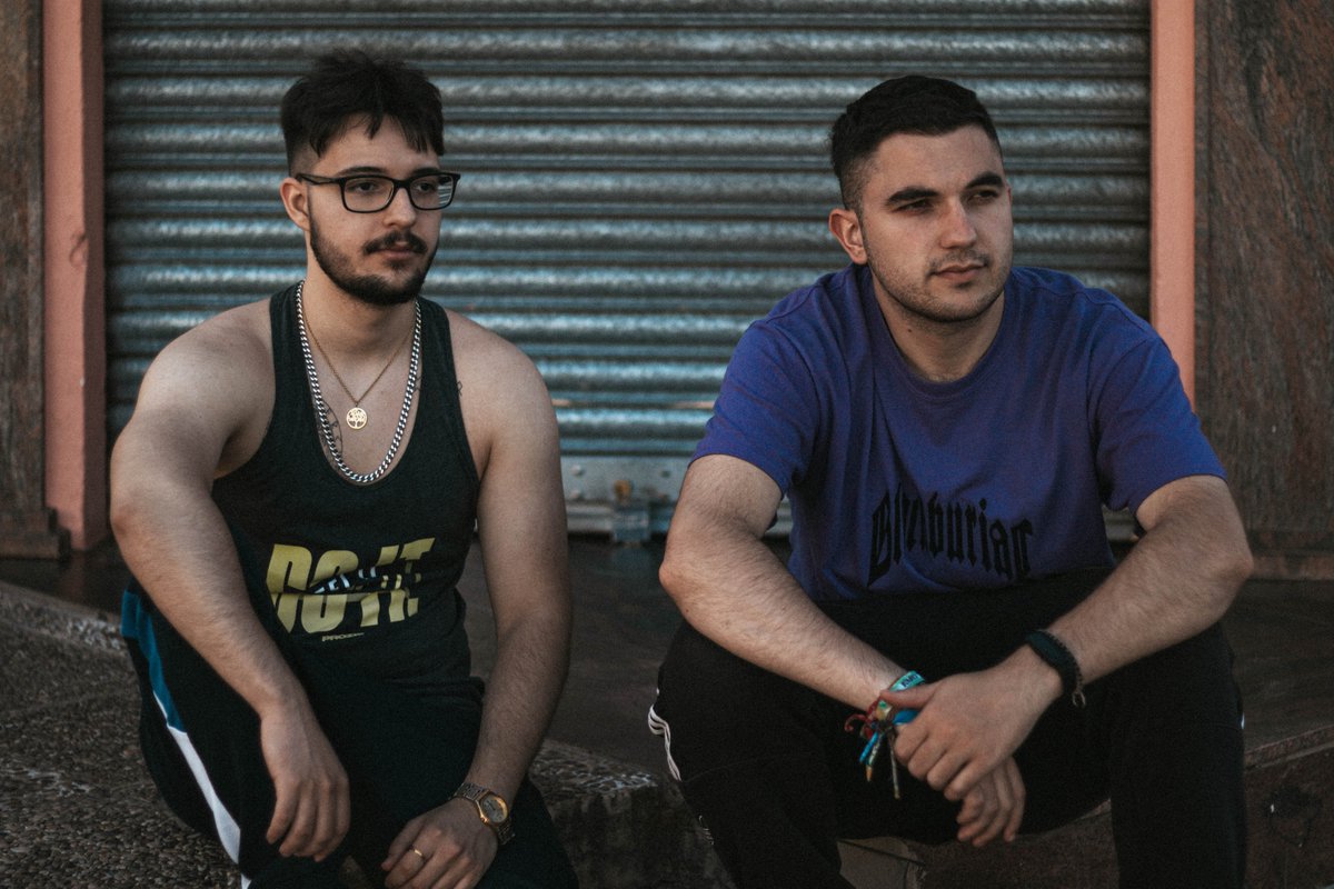 _blackbars's tweet image. Chavales!! Volvemos a estar activos!!

Desde hace semanas estamos trabajando en nuevos singles de Fallen y MC Vitolo. Volvemos con la sección de #PuroRap y la semana que viene subieremos nuevo tema por las redes. 

Todos atentos! 🔥🔥

foto: @milabarriga1999