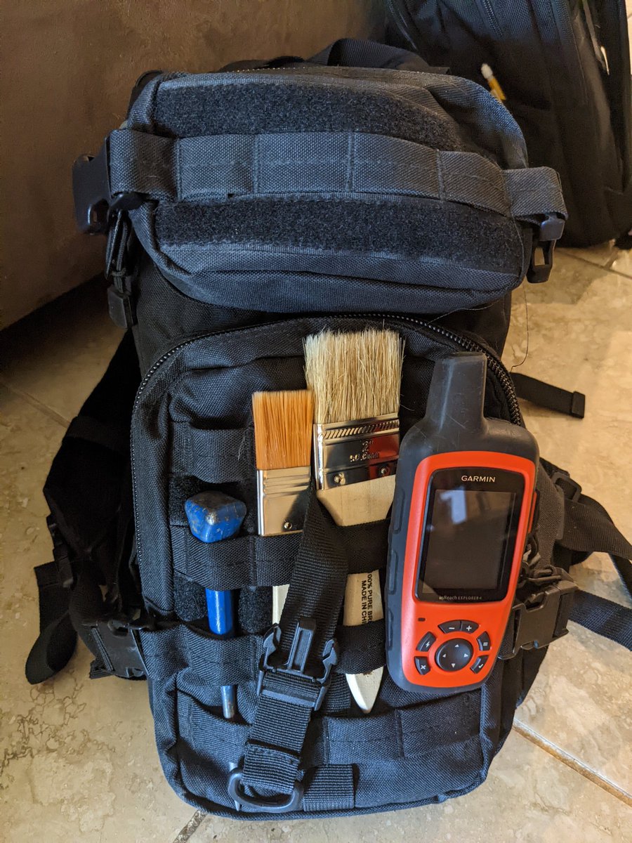 heatherfsmith's tweet photo. Cretaceous or bust! Heading out for a week of fieldwork. Hoping to find some nice Campanian turtles 🐢 (and some dinos, I guess). https://t.co/uzekkibxxB