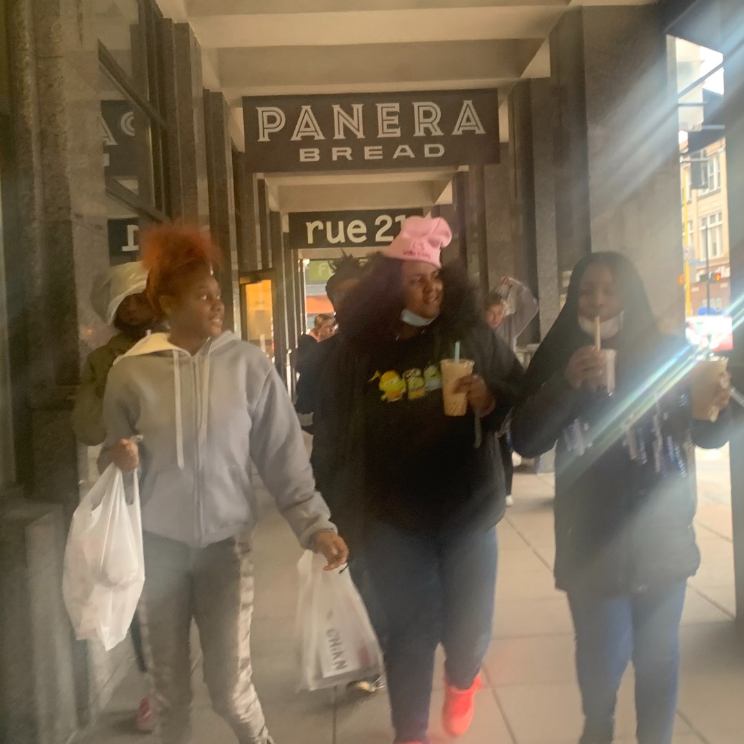PghHype's tweet photo. After our presentation, we hung out in Oakland and had Chikn and Boba Tea. Have you ever had Boba? What's your favorite flavor? Would you ever try it? #hypemediapgh #wehype #hypeinoakland #hypeboba https://t.co/M2ue0K1V2E