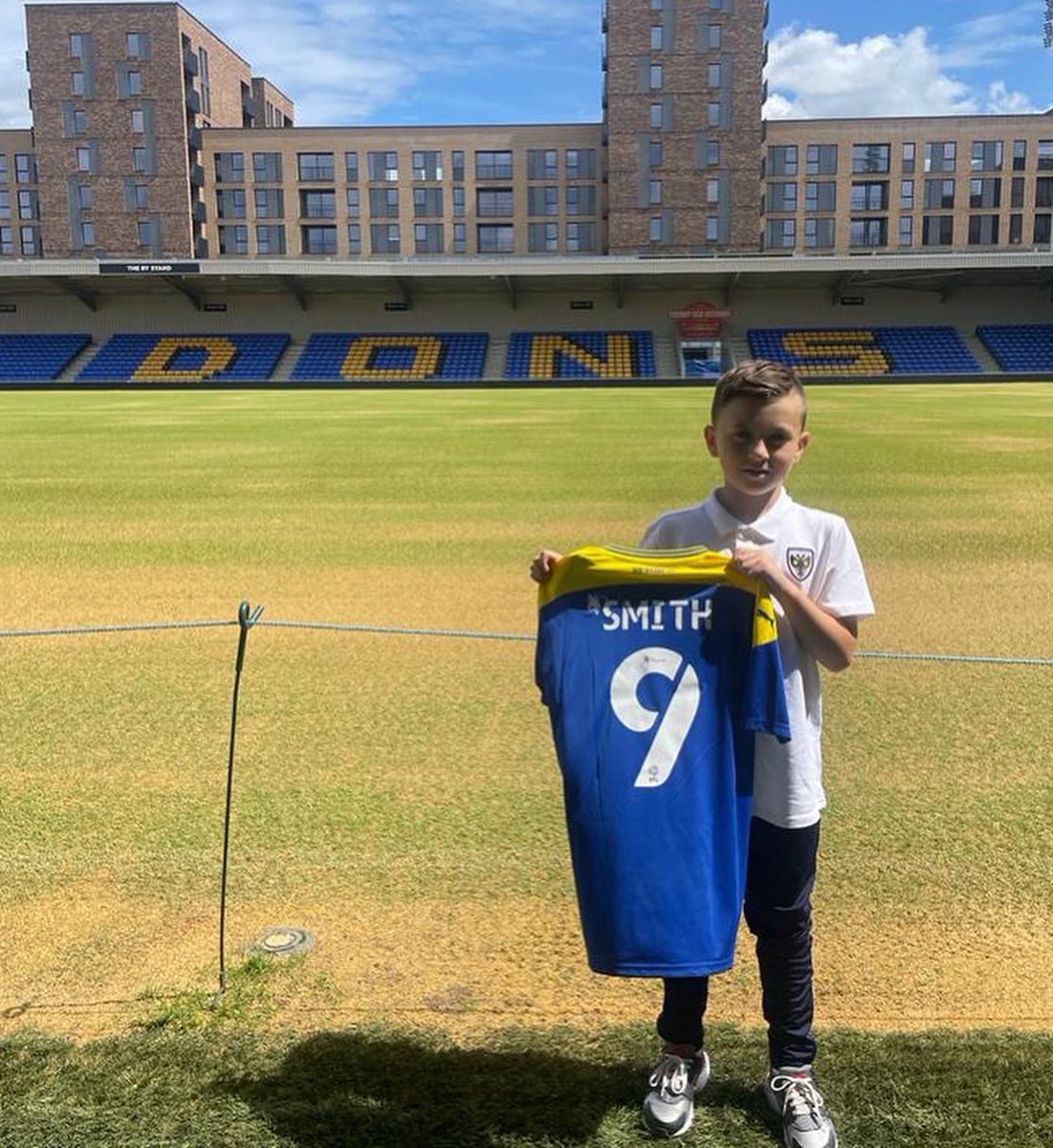 FlairSportsAcad's tweet photo. PROFESSIONAL SIGNING! 🖊⚽️

A big congratulations to Finley who today signed for @AFCWimbledon u9s!

A fantastic achievement, we are so proud of you! 

Keep up the good work 🧡

🔶 Educate • Motivate • Inspire ◾️ https://t.co/U3HYmrVuAd