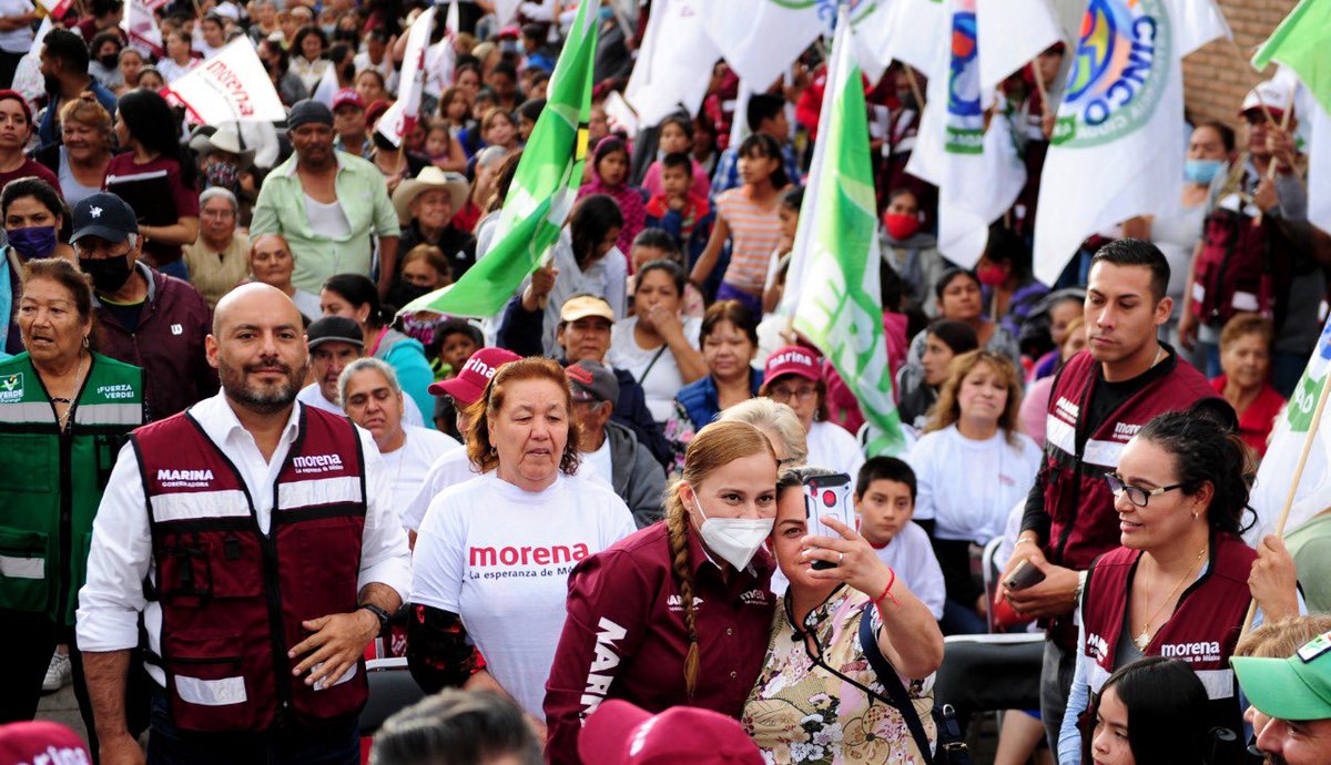 LaloSerranoZ's tweet photo. “Vamos a trabajar para recuperar y transformar #Durango por los niños y las familias”: @MarinaVitela_ candidata al gobierno del estado por la coalición #JuntosHacemosHistoria, al reunirse con familias de colonias aledañas a la Beningo Montoya https://t.co/c8KoXeVgAM