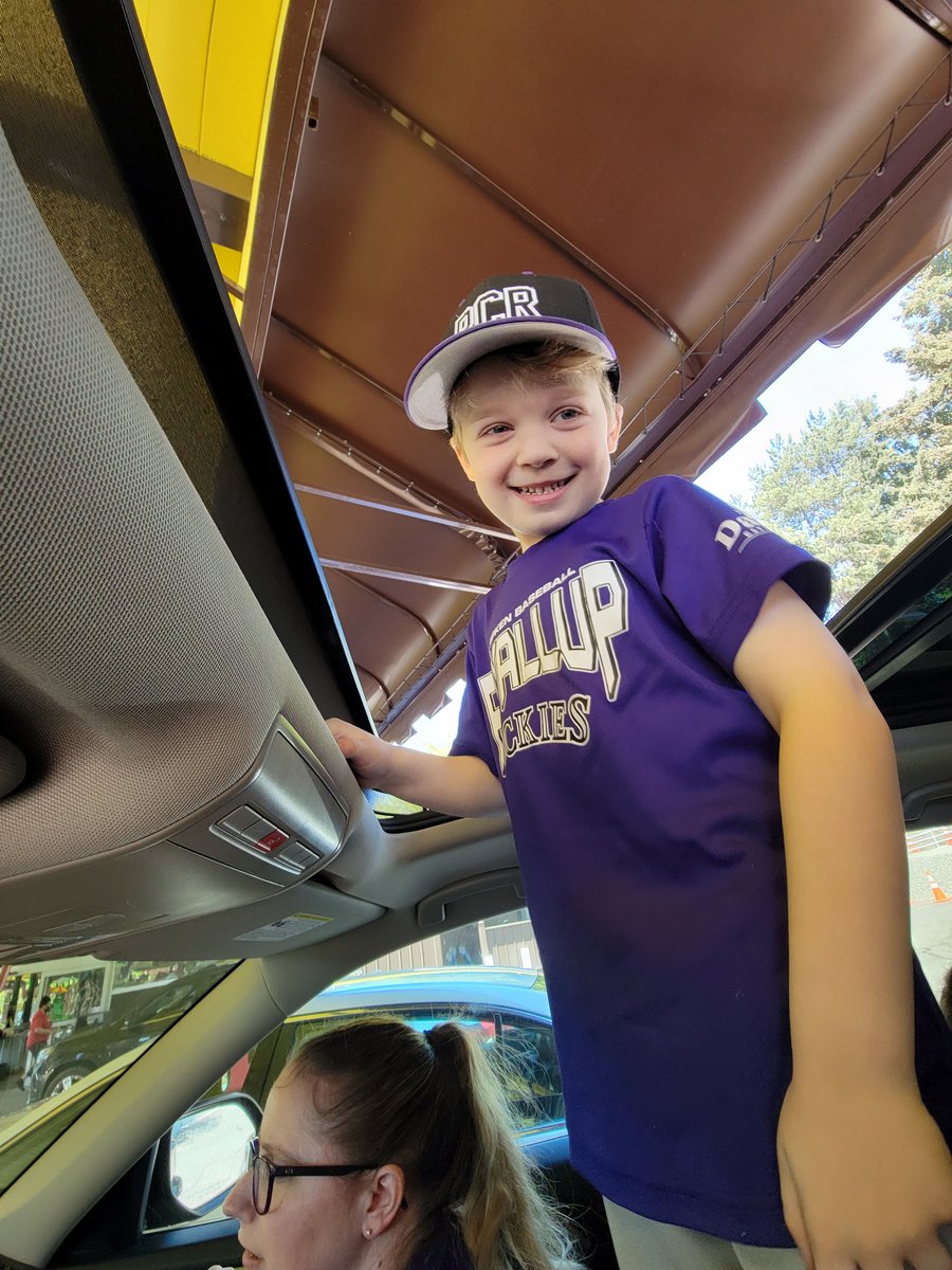 Alex Bolton tweet media