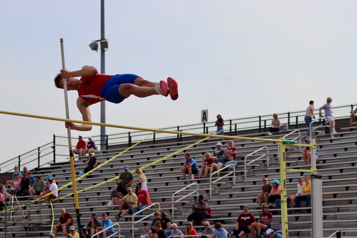 Updated Boys Regional Qualifiers!
Ethan Schelstraete got a call back in Pole Vault and will advance to the Regional at Goshen on Thursday!
