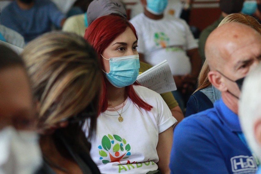 FreddyBernal's tweet photo. Hago un llamado al pueblo de tachirense para que juntos contribuyamos con la salvación del planeta establecido en el 5to Plan de la Patria y de esta manera frenar la crisis climática mundial. ¡En #Táchira sembramos con conciencia! 2/2 https://t.co/RNdKB1muvW
