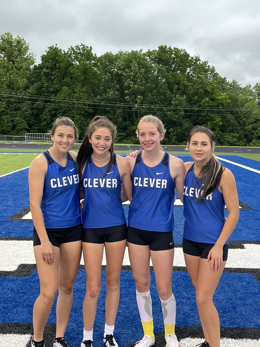 Congrats to these 4 on getting their pr for the season in the 4 by 400 and finishing 1st at Sectionals. They ran a 4:16.1. <a href="/jayleign/">Jayleign</a> <a href="/rileybritton7/">riley britton</a> <a href="/LansdownRylee/">rylee lansdown</a> and Kierstin Maddox. <a href="/cleverathletics/">Clever Athletics</a>