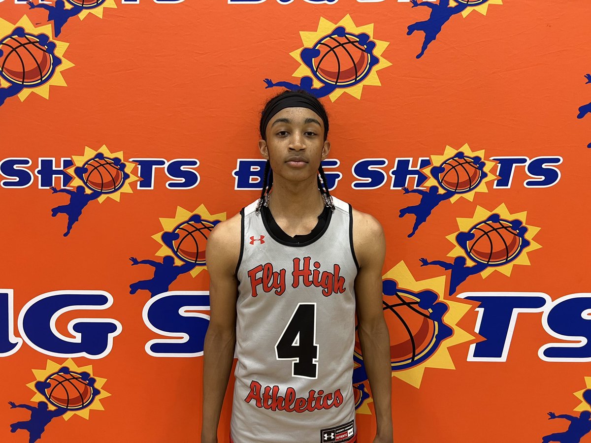 #BIGSHOTS #RiseMayMadness 
17U

Fly High 91
2 Derrick Teely 24
4 Will Bland 21

Big Shots 59