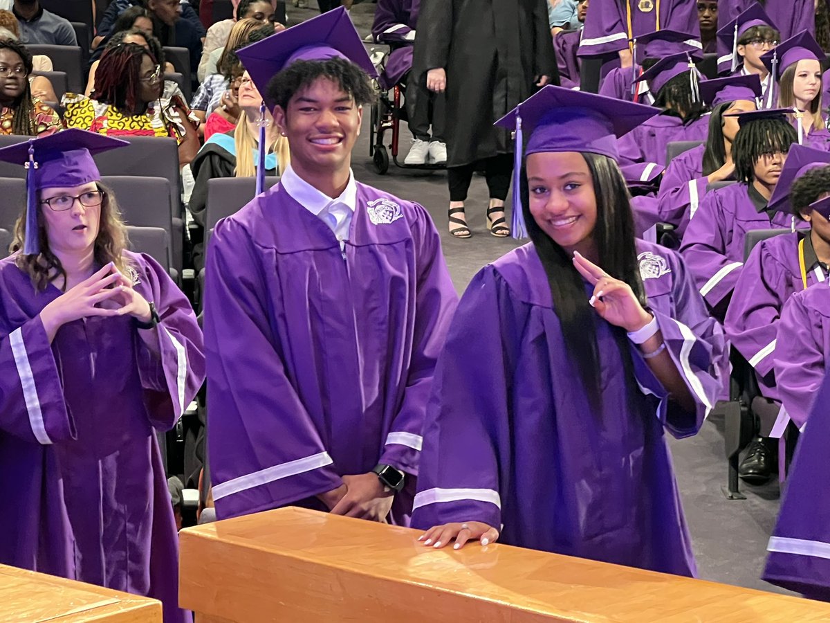 ItIsMikeJ's tweet photo. Another successful Pickerington High School Central graduation! PLSD has the most incredible students and staff! Congratulations on a job well Class of 2022! @AlesiaGillison @PlsdSupt @PLSD #PLSDproud #PLSD https://t.co/upfpJKgNxN