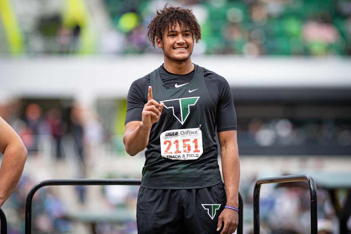 Signing off an amazing time at OSAA 6A State Championships with 1st in the state for both discus and shot-put