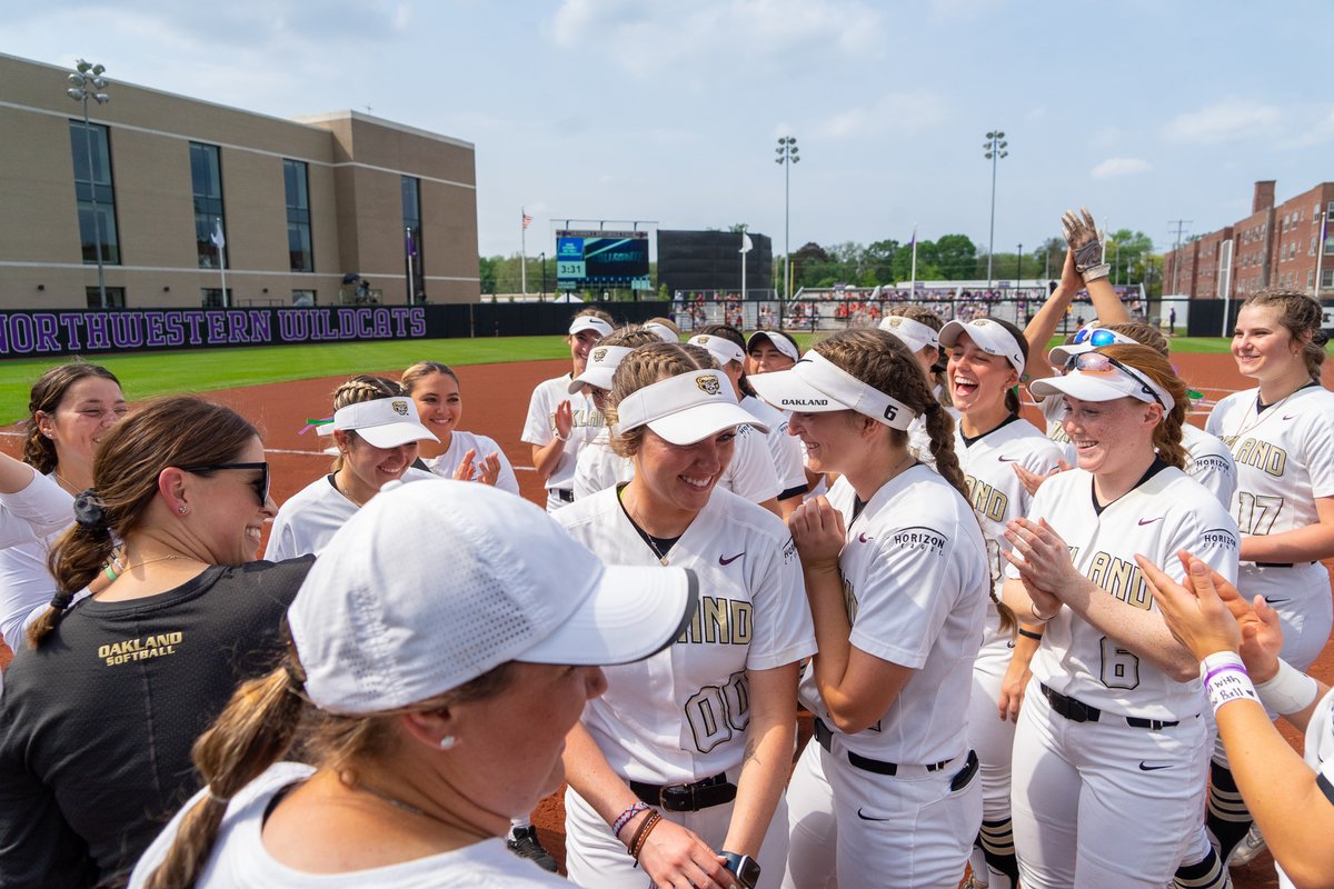 Oakland Softball tweet media
