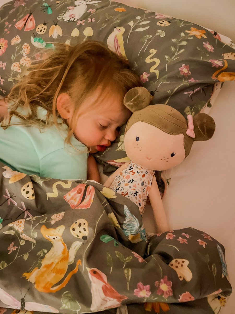 Charlotte 🇨🇦🇬🇧 tweet media