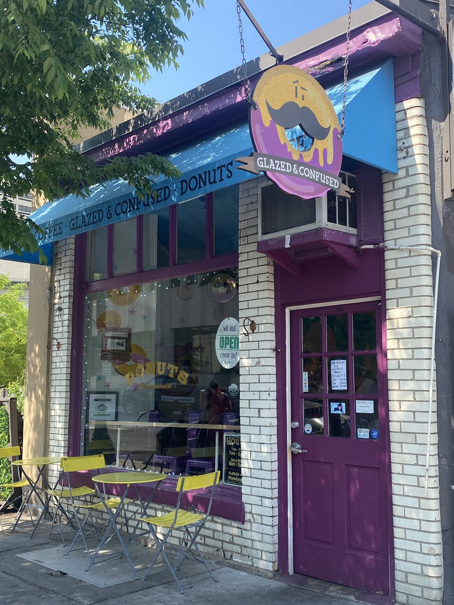 Bridgencross's tweet photo. Went back home to NY and stopped at some of my fave and new places. Thanks @DavidHertweck for the great suggestions! #nostaglic #newyorker #pavones #purity #taughannock  #glazedandconfused https://t.co/sWHFQgNyQg