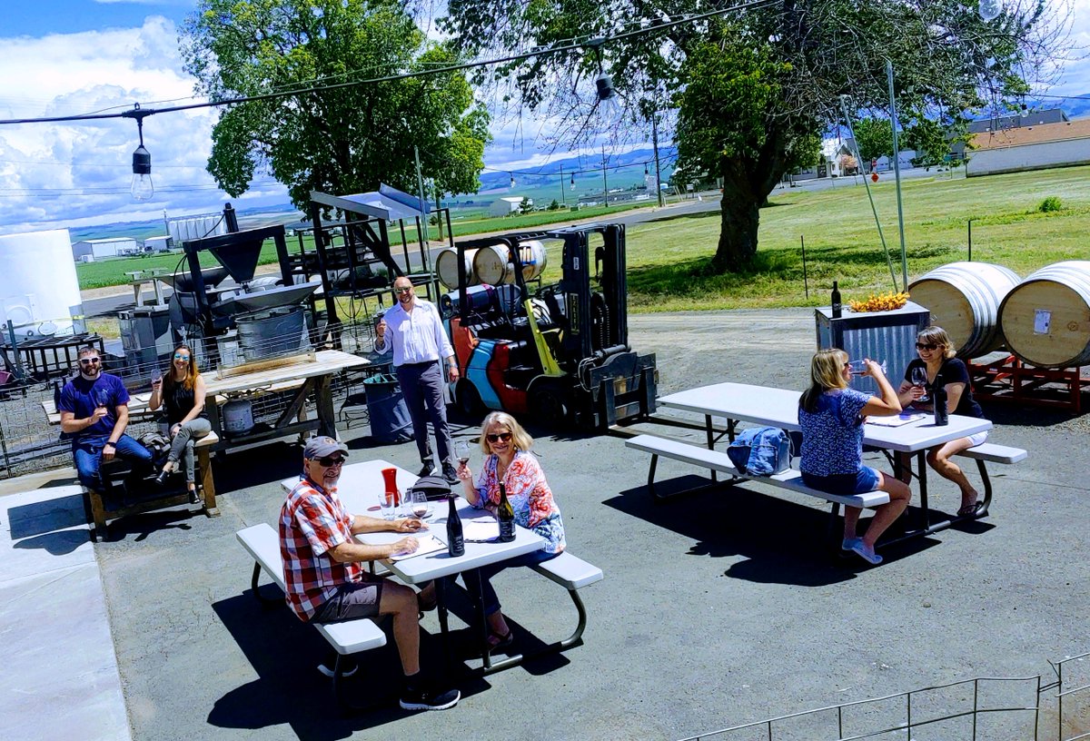 The weather is finally coming around, and we have our patio open. @Eternalwines we can accommodate larger groups and rent out for corporate parties, or wedding parties for example. Open daily 11-5. 
#WaWine #WallaWalla #WallaWallaWine #WallaWallaMusic #Wine #Music #WineLife