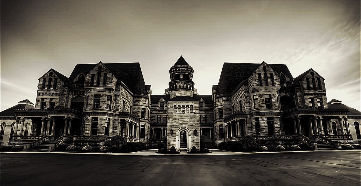 We are extremely excited to say we will be investigating Ohio State Reformatory in November. This one is going to be amazing.

#ohiostatereformatory #ghosthunter #ghosthunting #paranormal #paranormalinvestigaor #paranormalinvestigators #eastcoastparanormal #ghosthunters