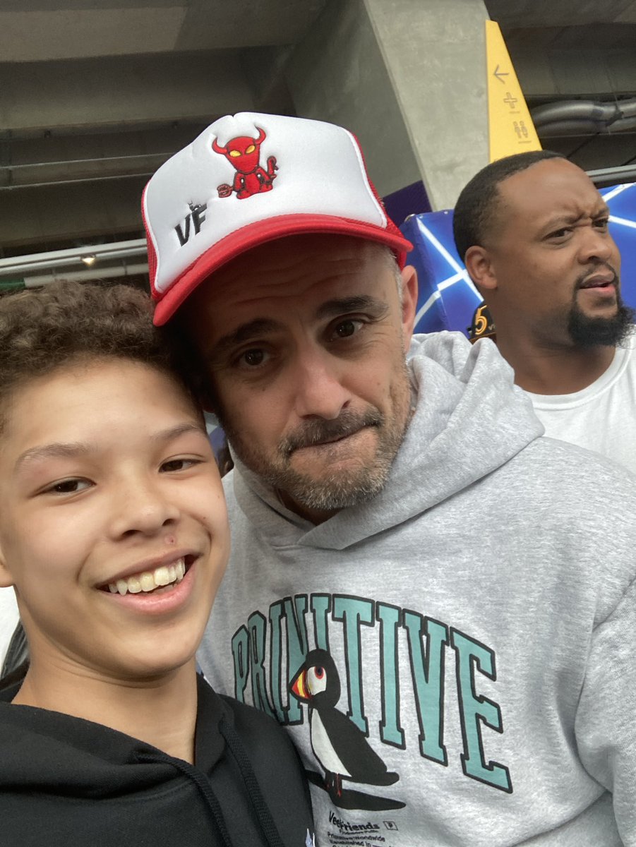 Kendall Booker tweet media