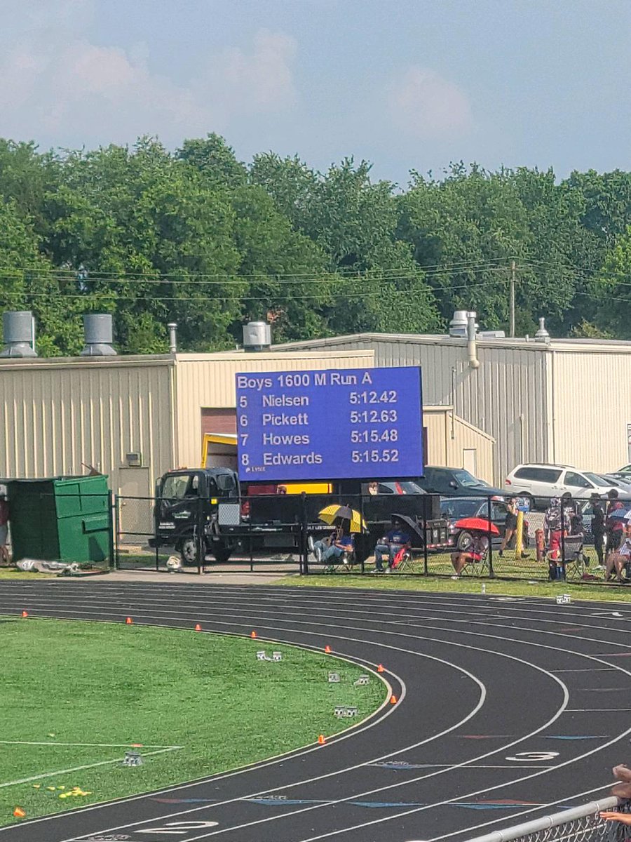 lmac1961's tweet photo. Proud of this guy! Jayden Howes placed 7th out of 16 runners in the TMSSA!!!
@Tigerscms @WilliamJamesMS  #charlottehawkstrackandfield https://t.co/bw9sW8RYoa