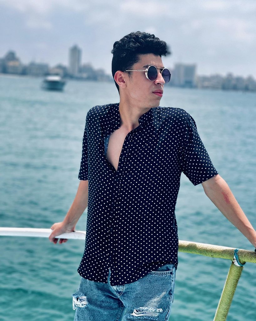 Hassanx___'s tweet photo. Just know that I would die for you https://t.co/7N3GCGE24b