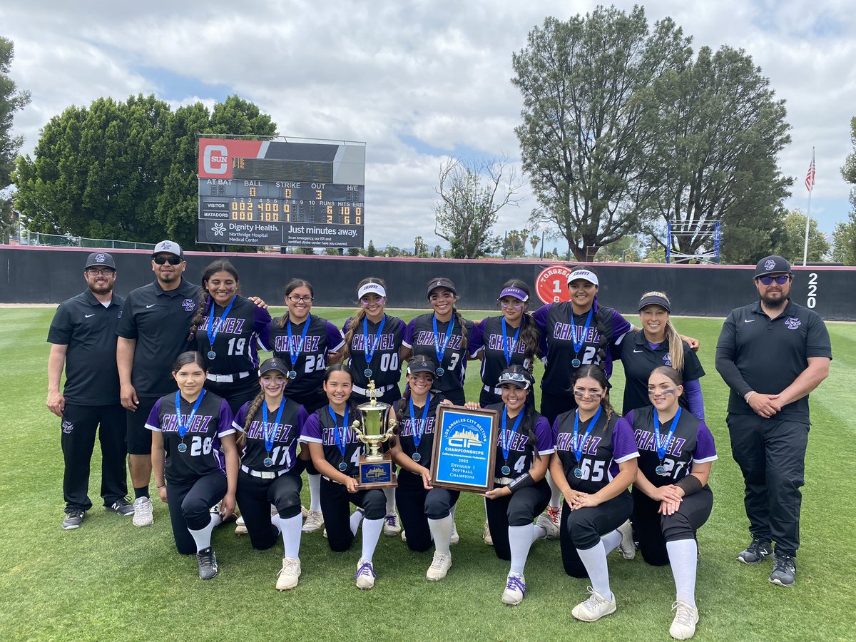 Softball Division I Championship: 🥎 🏆

Chavez 6 Legacy 2

Congratulations to the Eagles who soar to their fourth #CIFLACS title!