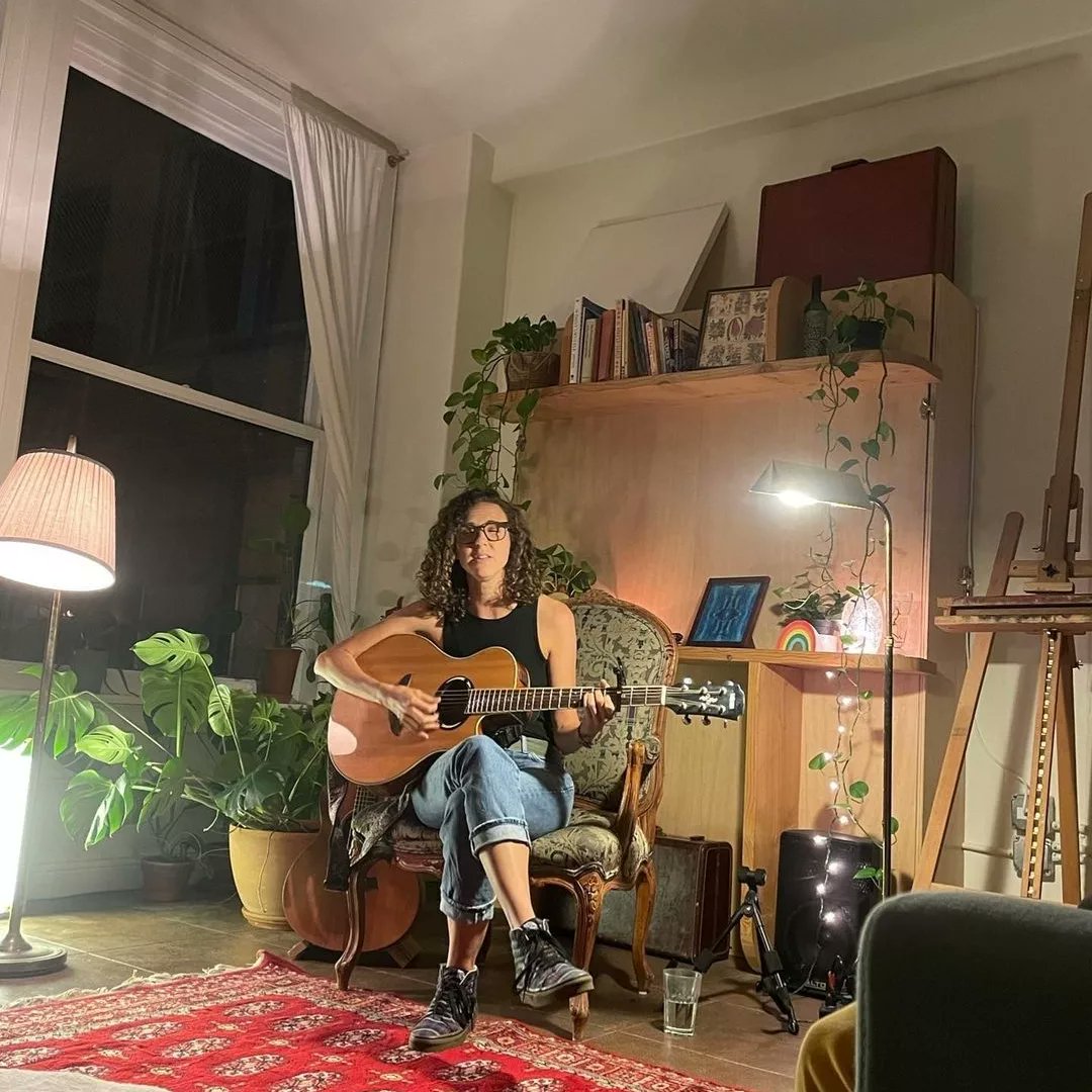 Oasis House Show tweet media