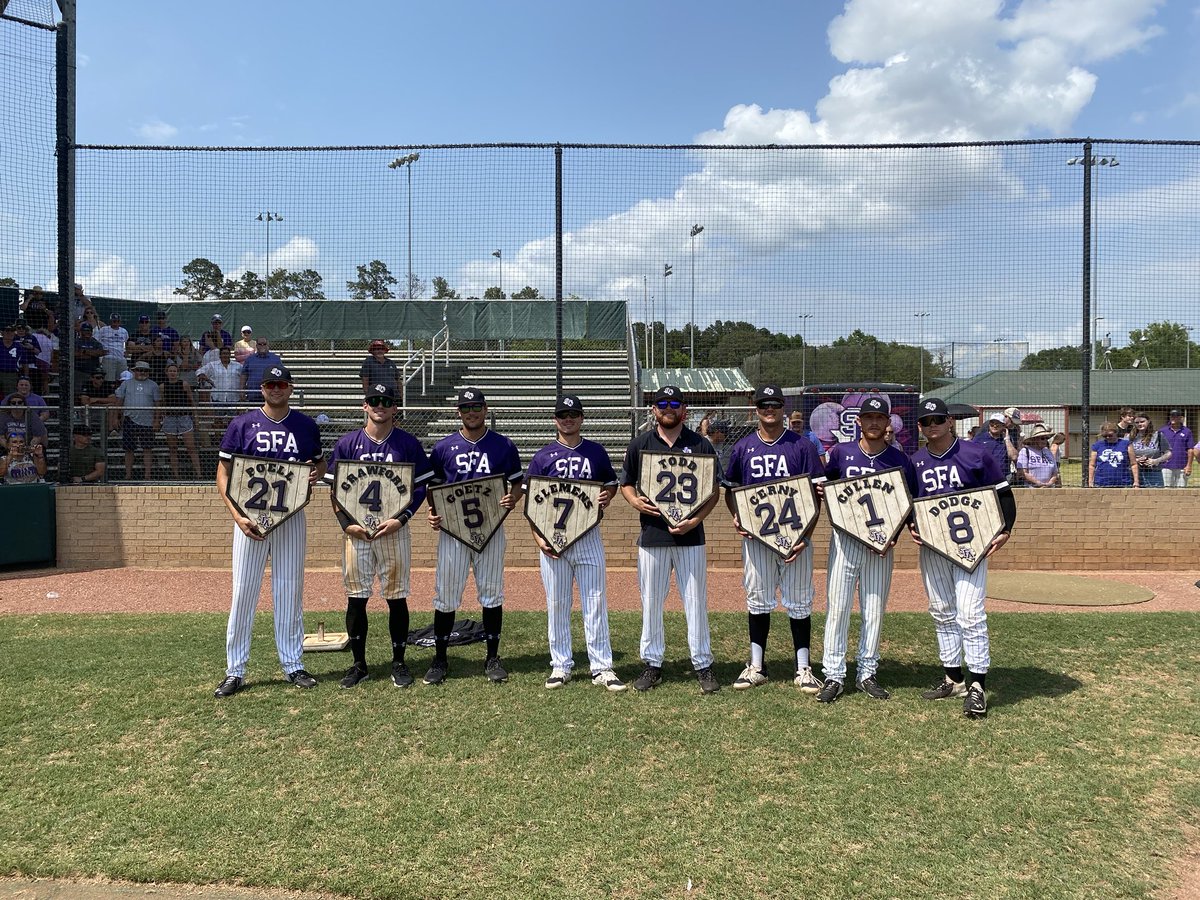 CoachJCardenas's tweet photo. The end is never easy!
Thank you to those who stayed the course and who put themselves second. Loyalty is a wonderful characteristic.
#AxeEm https://t.co/acnjydVmVi