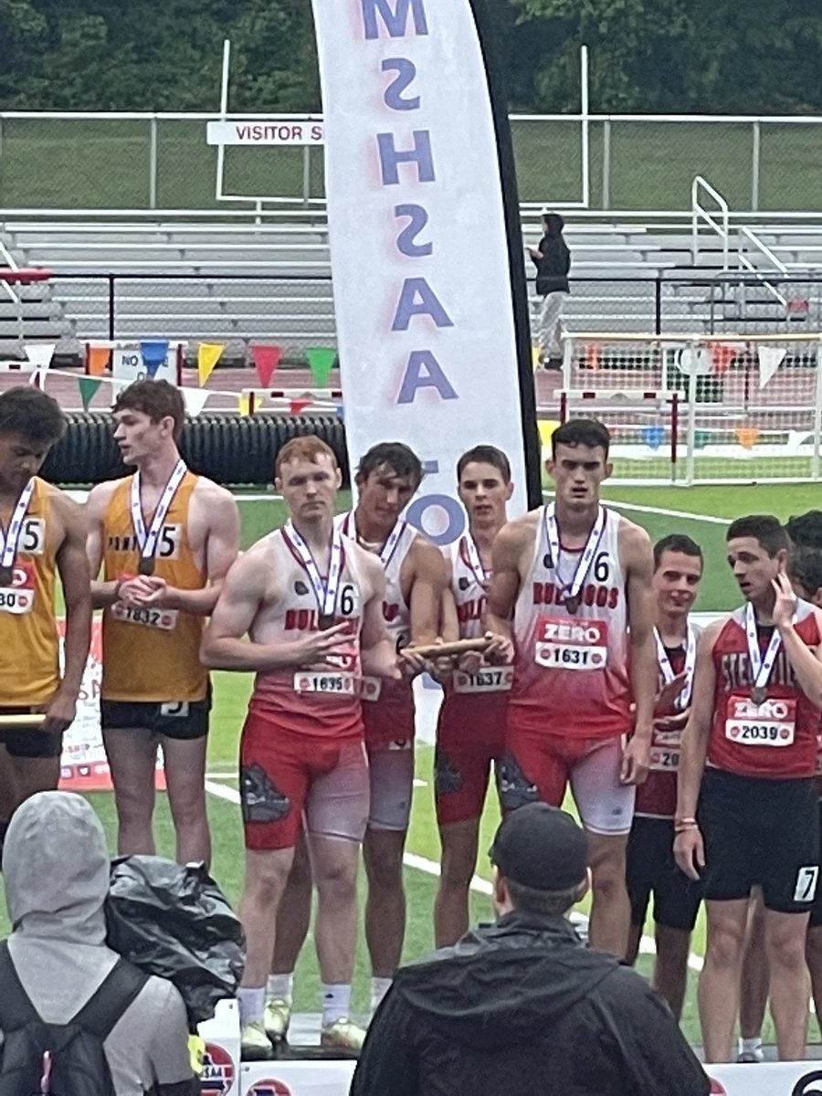 Congratulations to Travis, Austin, Harley &amp; Jace for finishing 4th in the ⁦<a href="/MSHSAAOrg/">MSHSAA</a>⁩ Class 2 4x400m Relay!

⁦@HHS_BULLDOGS⁩ ⁦<a href="/Harrisburgath/">Harrisburg Bulldogs</a>⁩ ⁦<a href="/DGP_Geisler/">Devon Geisler</a>⁩ ⁦<a href="/allicatt17/">Alli Smith</a>⁩ ⁦<a href="/Whitfam8/">Rebekah Whitaker</a>⁩ ⁦<a href="/NewKiddComin/">Mason Hardin</a>⁩ <a href="/zbowman75/">Zech Bowman</a>