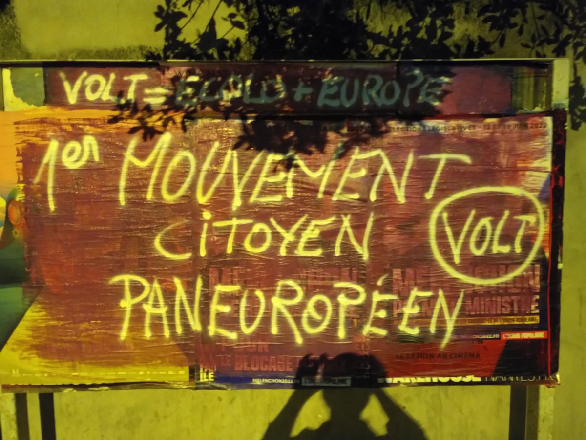 ChristineAnneGe's tweet photo. Demain dimanche 22 mai, Adrien et moi tractons au marché du Vieux Doulon à Nantes. Si vous passez par là  ... https://t.co/J39ila6iKw