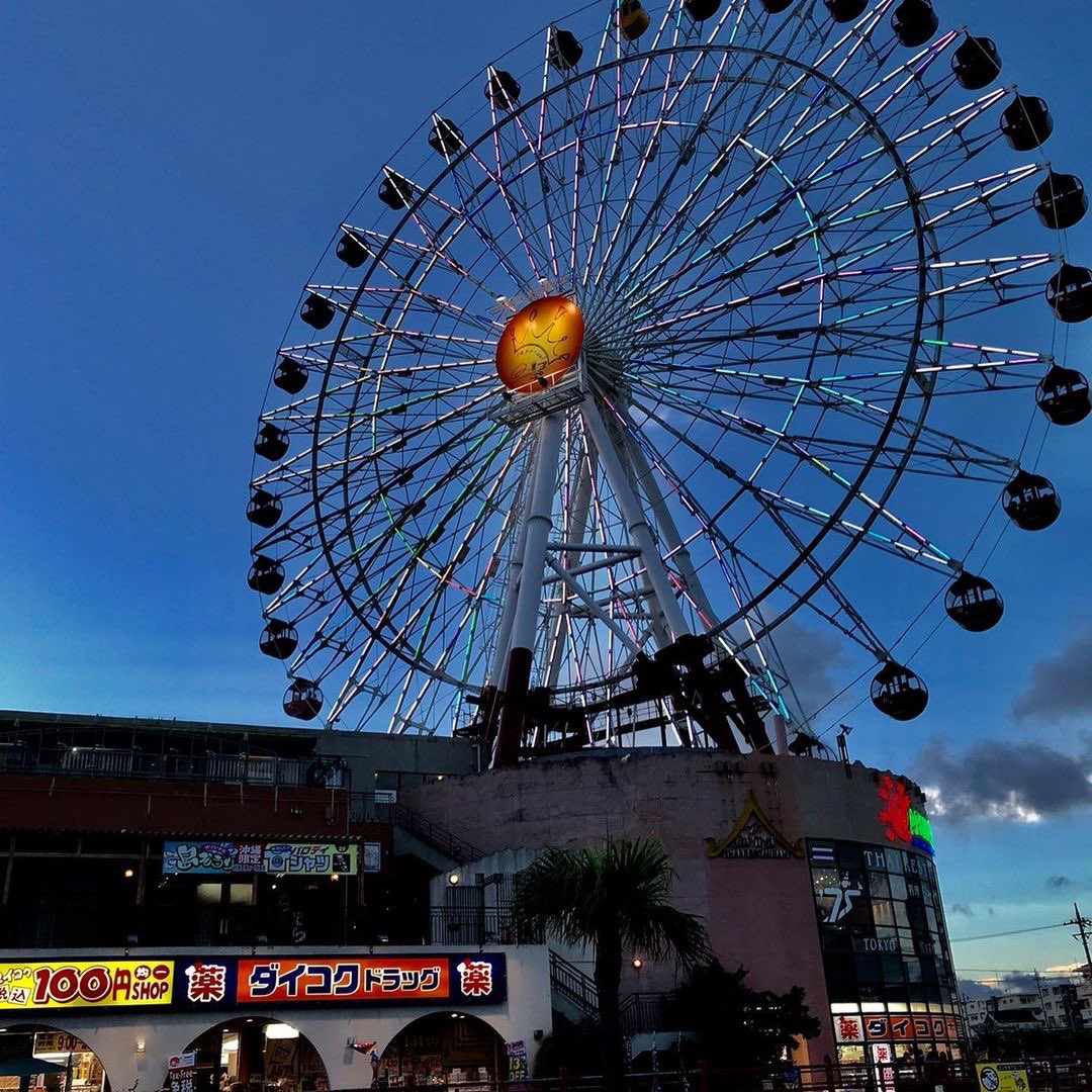 8609The_Sea's tweet photo. Have you met someone who sang for you on the Ferris wheel? https://t.co/iVuxvlramE