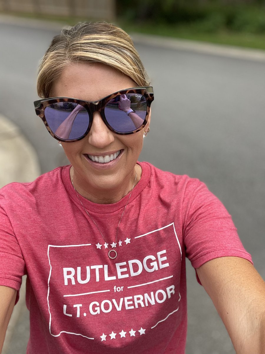 LeslieRutledge's tweet photo. #TeamRutledge had a super Saturday—knocking doors &amp; campaign stops across Arkansas! Vote Rutledge for Lt Governor in Republican Primary on May 24th. Polls open 7:30am-7:30 pm. #LR4LG https://t.co/lk7eHItAsV