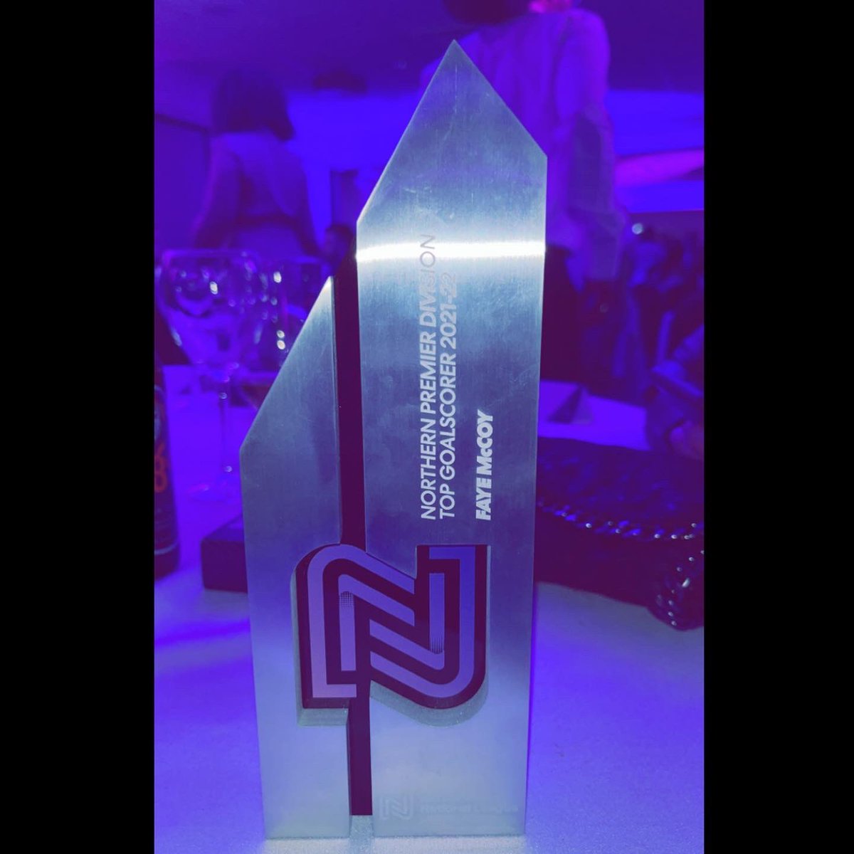fayemac_x's tweet photo. Not bad for a has been.. 😉 🤍⚽️.. #legshavegone https://t.co/SRI04IvRvt