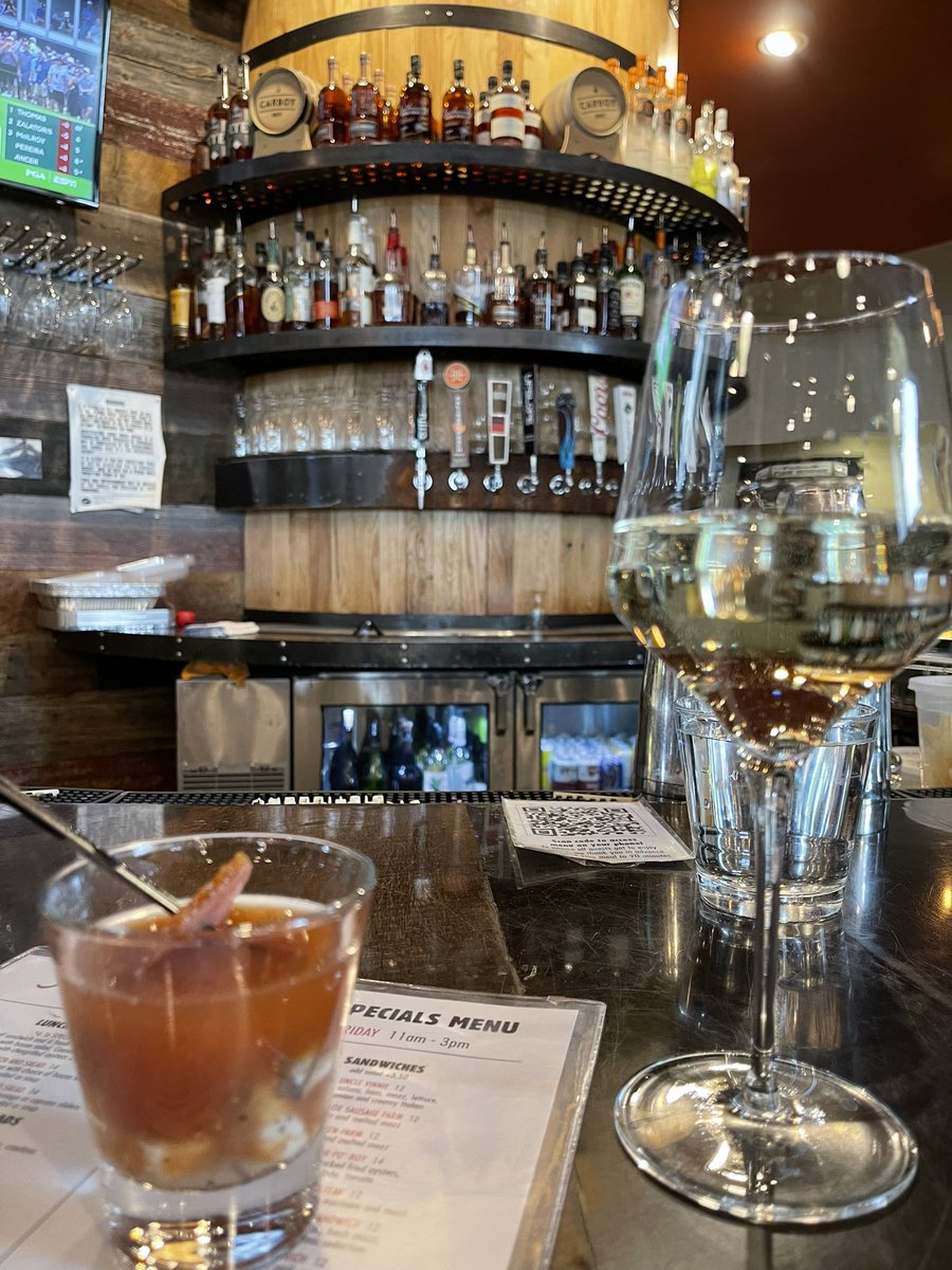 lisaacameron's tweet photo. @lukecombs just thought of a new song, can we get a Drunk in Denver from you?? https://t.co/LeaKjC08tH