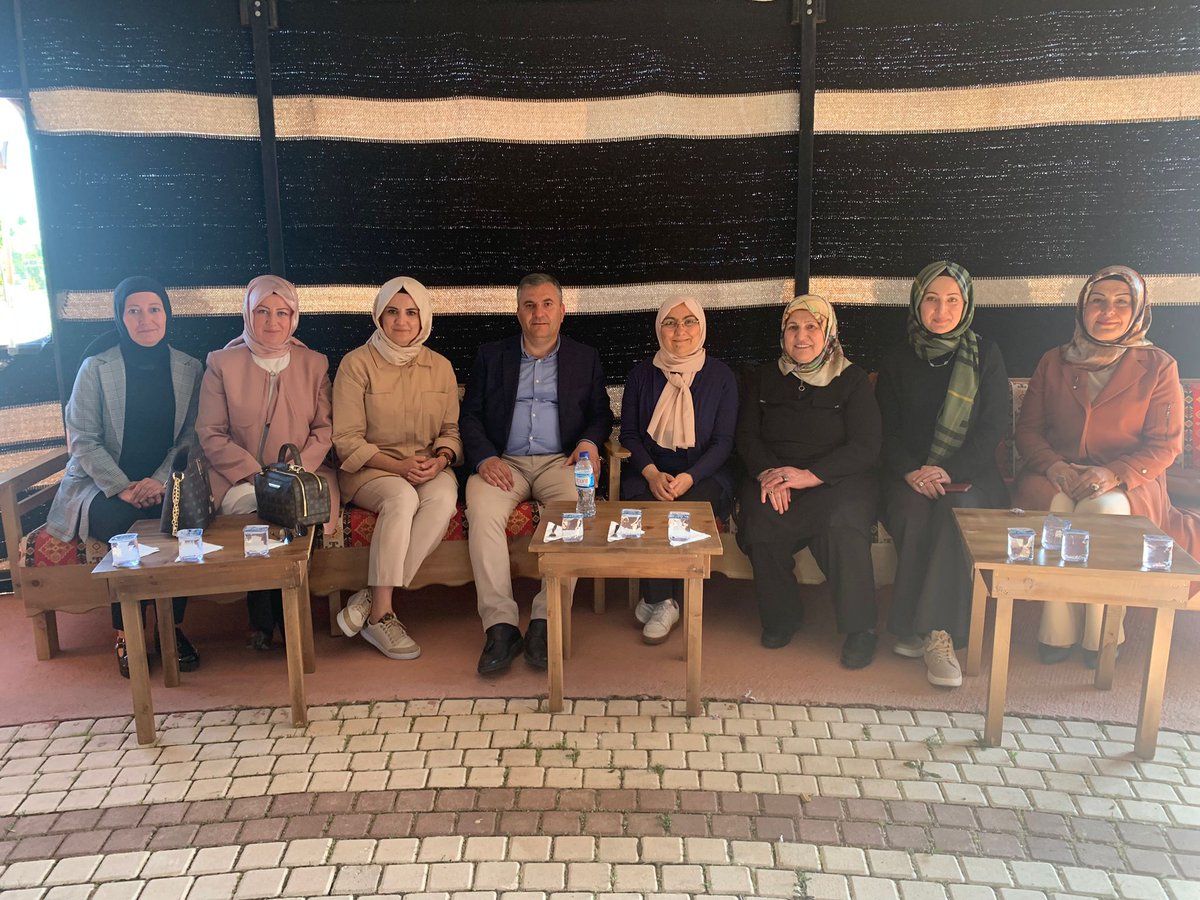 akkadinankara's tweet photo. 📍Çubuk
İl Kadın Kolları Yerel Yönetimler Birim Başkanı @aydos_tuba ve Yönetim Kurulu üyelerimiz #TamFest Gençlik Festivaline katıldılar.
Çubuk Belediye Başkanı @avbakidemirbas ve emeği geçen herkese teşekkür ederiz.
@aysekesir @hatice_cakmak_ https://t.co/k7Hab9bLnA