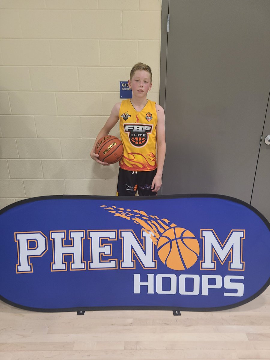 PhenomExposure's tweet photo. Indian Hill/Aux/12u

FBP Elite

The 3 headed monster of #2 Rayn(25pts), #1 Beckett(13pts), and #3 Jamir(12pts), proved to be the winning recipe in the win over LMR 56-48.
#PhenomG3 @CoachGary33 https://t.co/dQvH5kvmW6