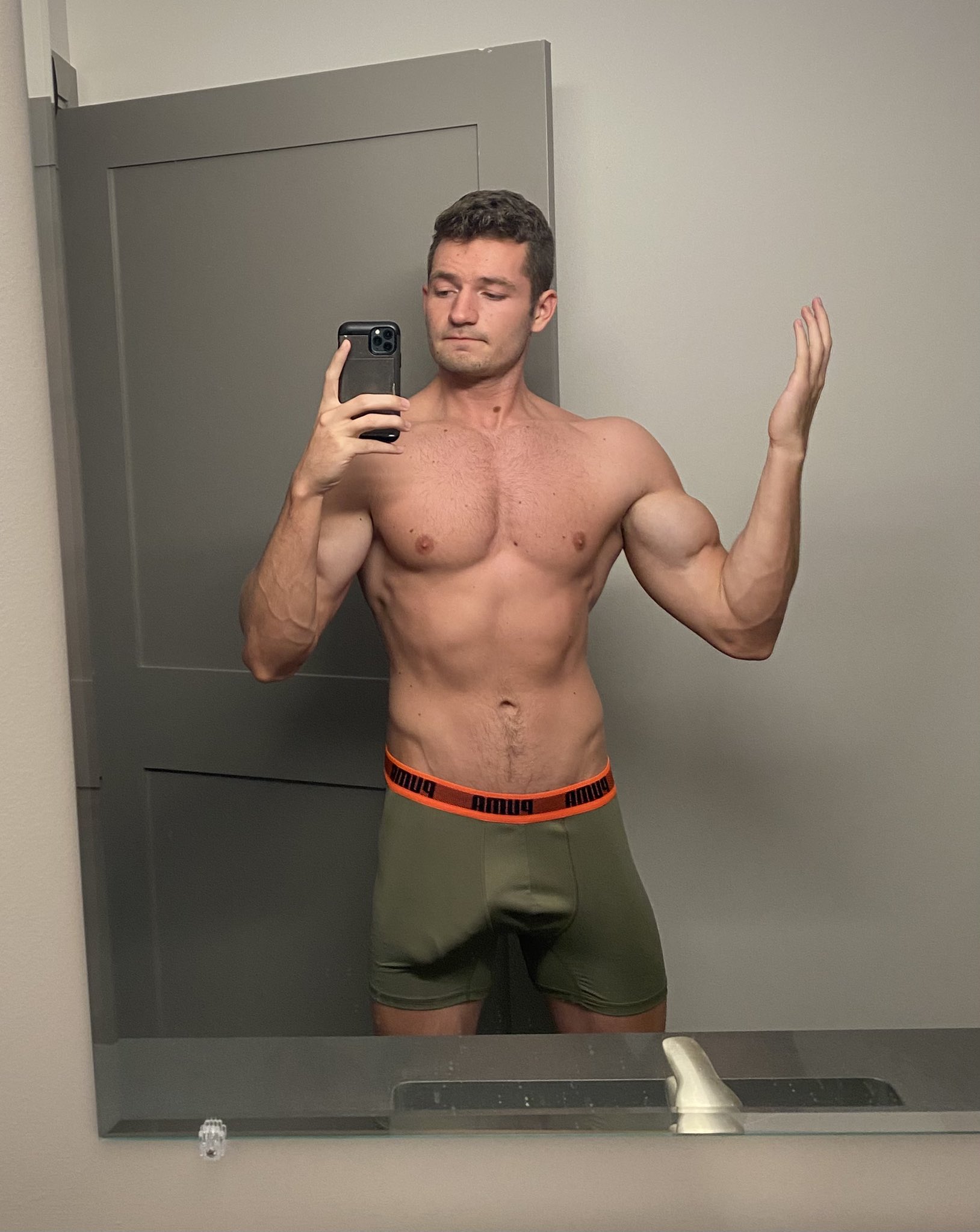 WhatTheEffScience on Twitter: "Church Attire. https://t.co/mBhvw081hj" / Twitter