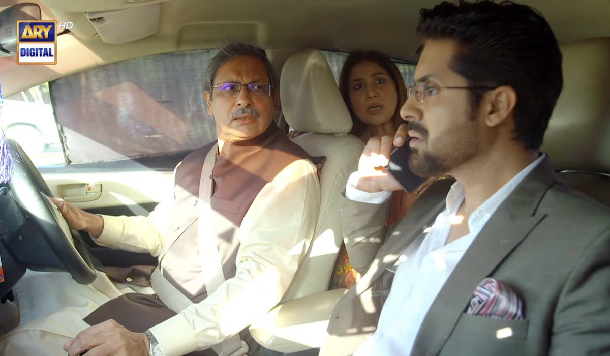 SophiaAQ's tweet photo. Watching #Angna today, I felt so happy that Ammar genuinely changed and Ayeza was getting her happy ending……and then……WHY?! Was Taimoor not enough?! Why do writers do this? Why can’t characters just be HAPPY in #PakistaniDramas?! I’m furious! #AsimMehmood #KanwalKhan https://t.co/PmyVejrW2x