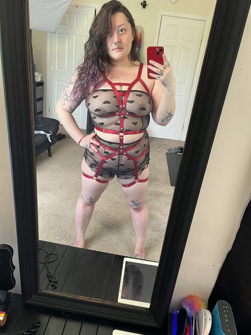 Lolita Domme&hellip; I&rsquo;ll dominate you with a giggle❤️🥰😍😘 #lolitadomme https://t.co/v0KQM7Naej<a href="/tag/lolitadomme"class="tags"><span>#lolitadomme</span></a>